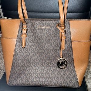 Michael Kors Charlotte Large Logo and Leather Top-Zip Tote Bag